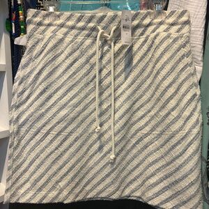 Brand new Lou & Grey skirt